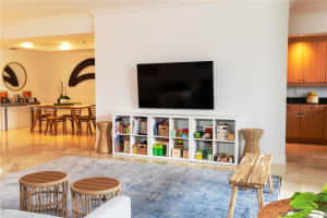 723 Crandon Blvd, Key Biscayne, FL 33149, Sold 09/27/23