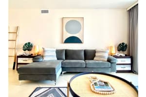 MLS# A11412586, Miami Beach, Florida 33140