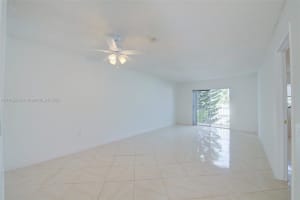 855 Euclid Ave APT 303, Miami Beach, FL 33139, Sold 10/19/23
