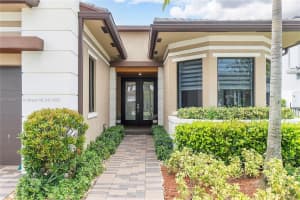 10875 Moore Dr, Parkland, FL 33076, Sold 09/29/23