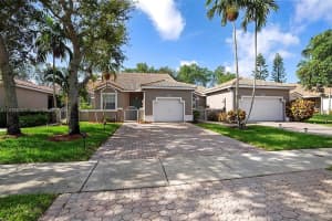 7420 S Aragon Blvd, Sunrise, FL 33313, Sold 09/21/23