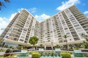 4101 Pine Tree Dr APT 319, Miami Beach, FL 33140, Sold 08/18/23