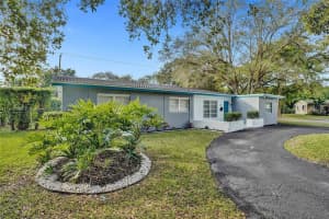 5712 Monroe St, Hollywood, FL 33023, Sold 08/16/23