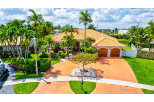 10040 NW 10th St, Plantation, FL 33322, Sold 08/17/23