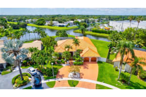 10040 NW 10th St, Plantation, FL 33322, Sold 08/17/23