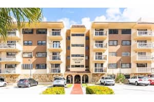 5249 NW 7th St APT 206, Miami, FL 33126, Sold 10/27/23
