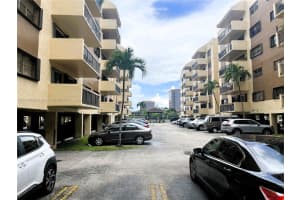 5249 NW 7th St APT 206, Miami, FL 33126, Sold 10/27/23