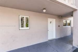 2670 W 76th St APT 101, Hialeah, FL 33016, Sold 08/03/23