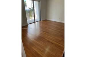 1340 Lincoln Rd APT 305, Miami Beach, FL 33139, Sold 07/27/23