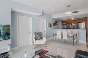 Vizcayne, 244 Biscayne Blvd APT 1410, Miami, FL 33132, Sold 09/25/23