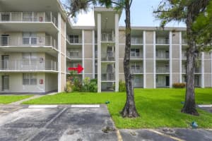 2900 NW 48th Terrace APT 205, Lauderdale Lakes, FL 33313, Sold 08/18/23