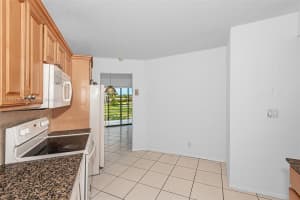 5650 Camino Del Sol #205, Boca Raton, FL 33433, Sold 09/14/23