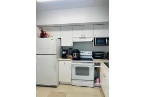 5085 NW 7th St, Miami, FL 33126, Sold 09/15/23