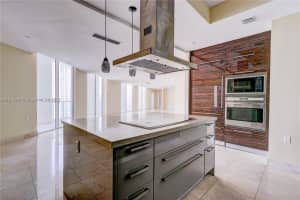 200 Sunny Isles Blvd #2, Sunny Isles Beach, FL 33160, Sold 11/01/23