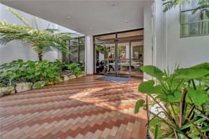 2780 NE 183rd St APT 2011, Aventura, FL 33160, Sold 09/28/23
