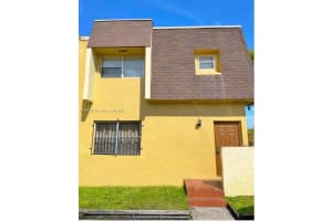 5601 Blueberry Ct #157, Lauderhill, FL 33313, Sold 08/16/23