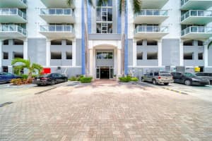 5077 NW 7th St APT 1007, Miami, FL 33126, Sold 11/21/23