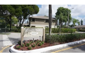 10748 NW 10th St, Pembroke Pines, FL 33026, Sold 08/10/23