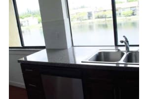 460 NW 214th St APT 205, Miami Gardens, FL 33169, Sold 09/29/23