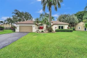3315 Maple Ln, Davie, FL 33328, Sold 12/01/23