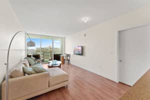 218 SE 14th St APT 1407, Miami, FL 33131, Sold 10/04/23