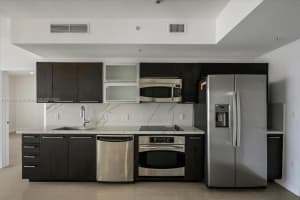 90 SW 3rd St APT 3503, Miami, FL 33130, Sold 09/01/23