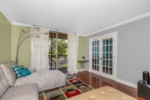 1100 Colony Point Cir APT 319, Pembroke Pines, FL 33026, Sold 09/22/23