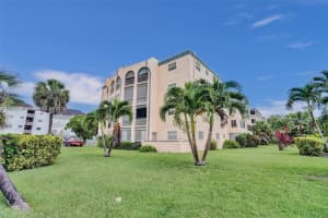 4281 NW 41st St APT 318, Lauderdale Lakes, FL 33319, Sold 09/29/23