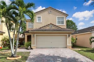 1964 SE 10th St, Homestead, FL 33035, Sold 10/09/23
