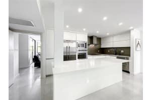 20291 NE 30th Ave, Aventura, FL 33180, Sold 08/31/23