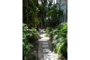 750 Michigan Ave APT 204, Miami Beach, FL 33139, Sold 10/12/23