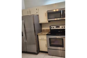 7300 NW 1st St APT 208, Plantation, FL 33317, Sold 08/10/23