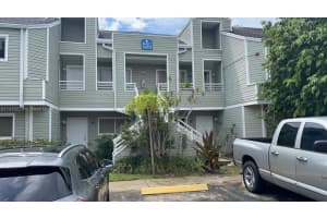 3453 NW 44th St APT 206, Lauderdale Lakes, FL 33309, Sold 01/29/24