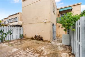 12025 SW 19th Ln APT 223, Miami, FL 33175, Sold 09/05/23