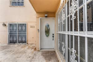 12025 SW 19th Ln APT 223, Miami, FL 33175, Sold 09/05/23