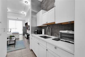 1200 Brickell Bay Dr Apt 1410, Miami, FL 33131, Sold 09/29/23