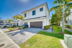 10816 SW 235th Ln, Princeton, FL 33032, Sold 09/21/23
