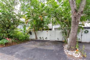 4921 SW 71st Pl, Miami, FL 33155, Sold 10/12/23
