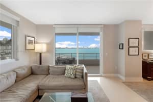 1402 Brickell Bay Dr APT 901, Miami, FL 33131, Sold 07/03/24