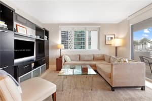 1402 Brickell Bay Dr APT 901, Miami, FL 33131, Sold 07/03/24