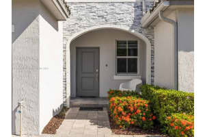 2601 SE 13th Ct, Homestead, FL 33035, Sold 08/29/23