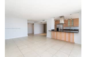 18041 Biscayne Blvd APT 1201, Aventura, FL 33160, Sold 09/05/23