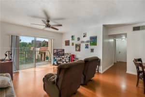 13715 Kendale Lakes Cir a 207, Miami, FL 33183, Sold 08/24/23