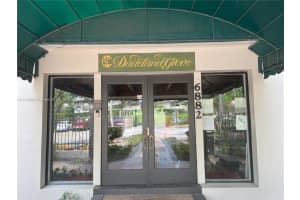 6902 N Kendall Dr APT E405, Pinecrest, FL 33156, Sold 09/11/23
