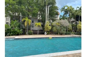 6902 N Kendall Dr APT E405, Pinecrest, FL 33156, Sold 09/11/23