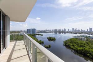 16385 Biscayne Blvd Unit 2007, Aventura, FL 33160, Sold 09/08/23