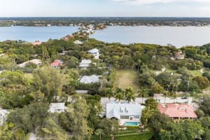 7707 Midnight Pass Sarasota, FL 34242 - MLS#A11419132