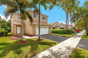 726 San Remo Dr, Weston, FL 33326, Sold 08/18/23