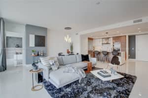 100 E Las Olas Blvd Unit 2802, Fort Lauderdale, FL 33301, Sold 11/09/23
