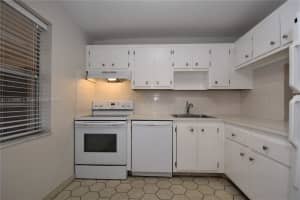 1005 Country Club Dr APT 205, Margate, FL 33063, Sold 03/21/24